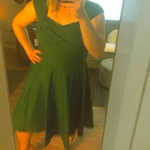 Green Plus-Size Retro Vintage looking Party Dress