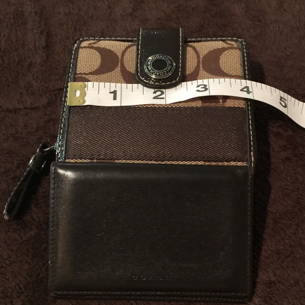 Authentic Coach Wallet and Card Holder!