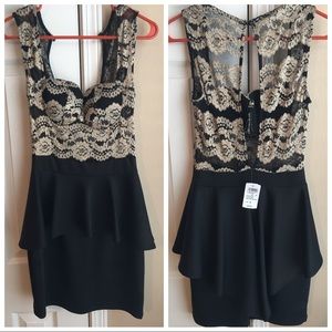 Windsor lace dress