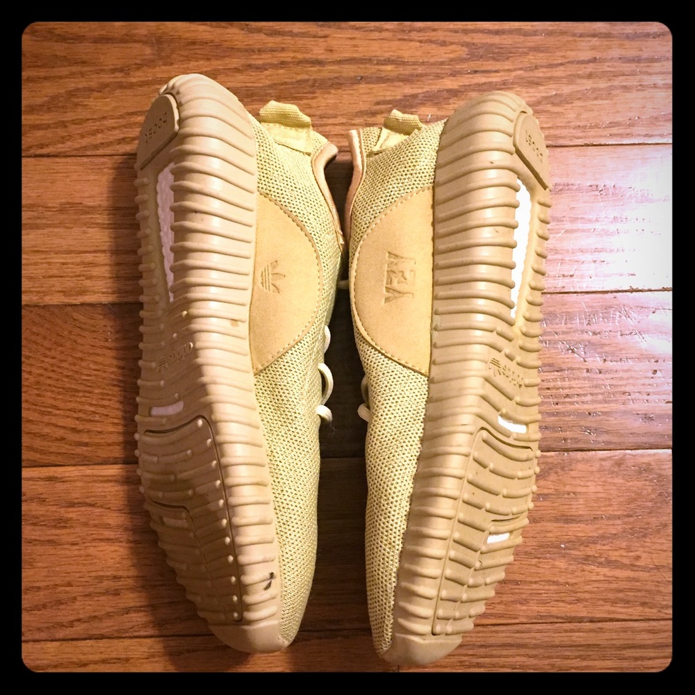 Beige Adidas Yeezys