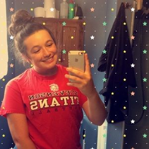 Meet your Posher, Dakota