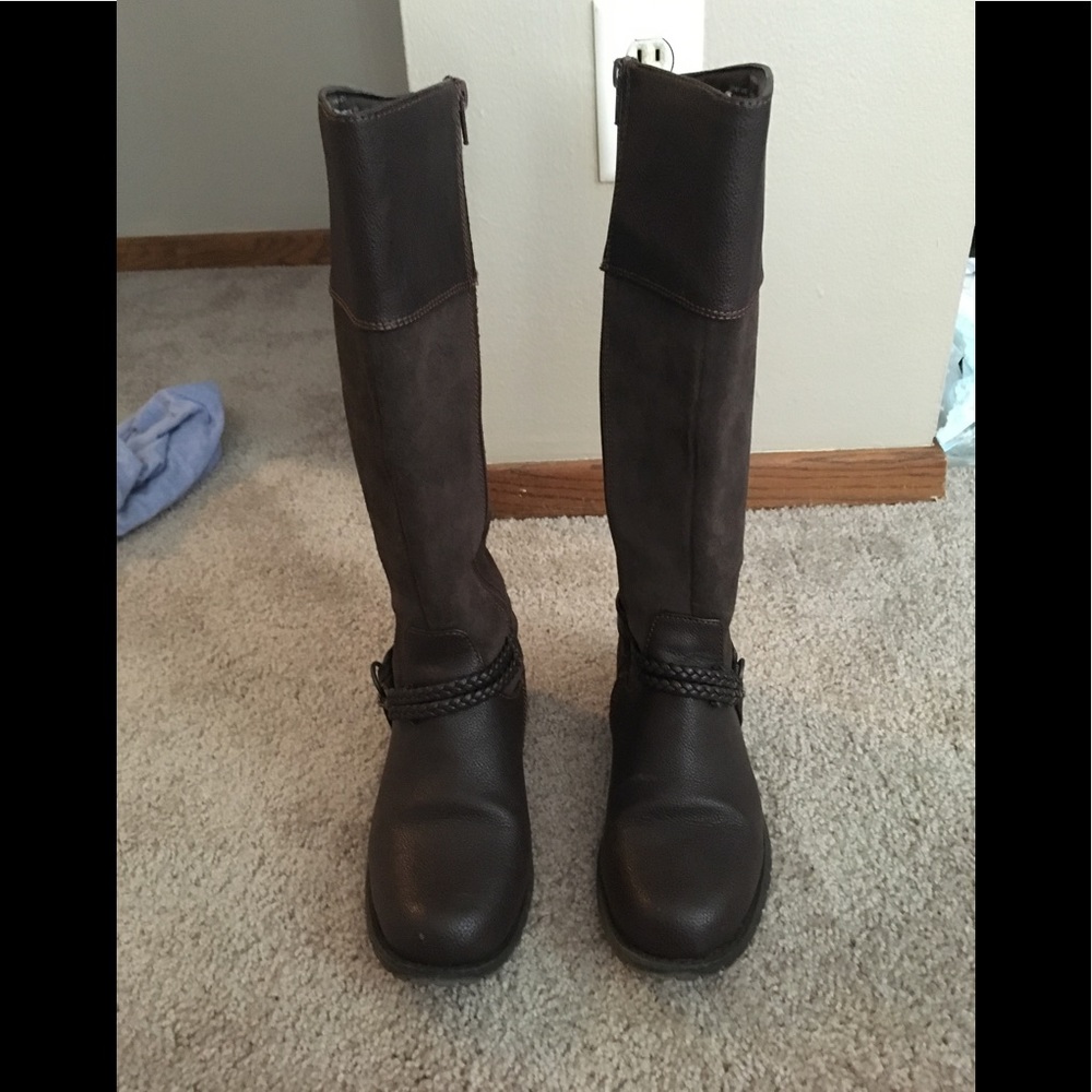 Brown Khombu boots