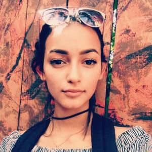 Meet your Posher, Andrea