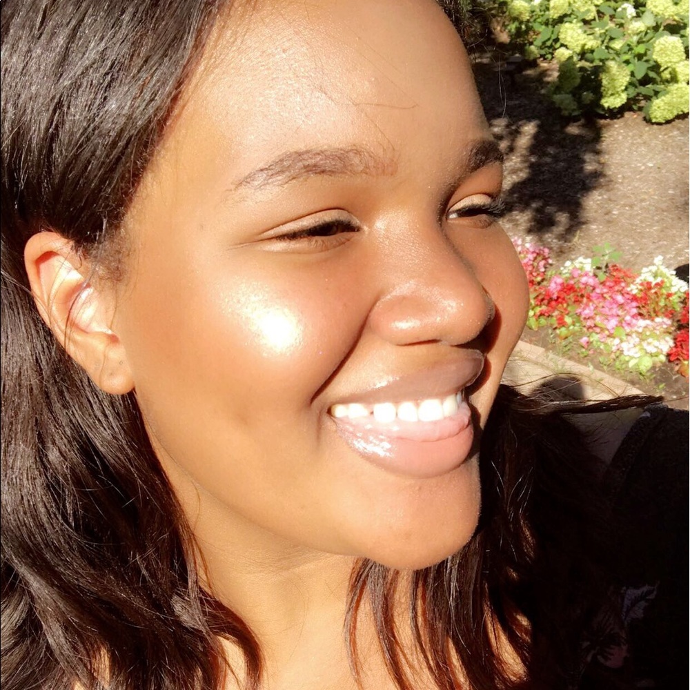 Meet your Posher, Gabrielle