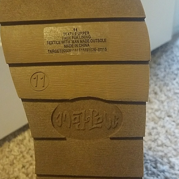 Boots - Picture 4 of 4