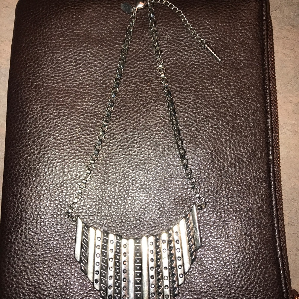 Necklace - Picture 3 of 3
