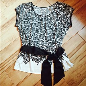 Pretty B&W Blouse - XL
