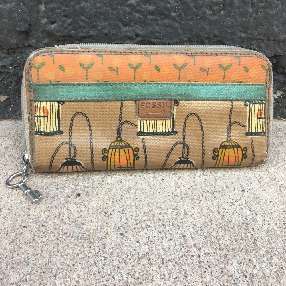 Fossil "Key-Per" Zip-Around Birdcage Wallet