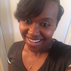 Meet your Posher, Monita