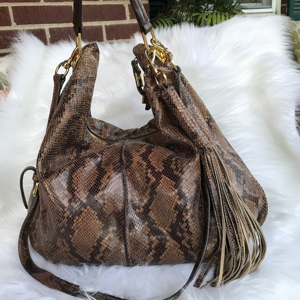 G.I.L.I Milano Leather Hobo Style Handbag