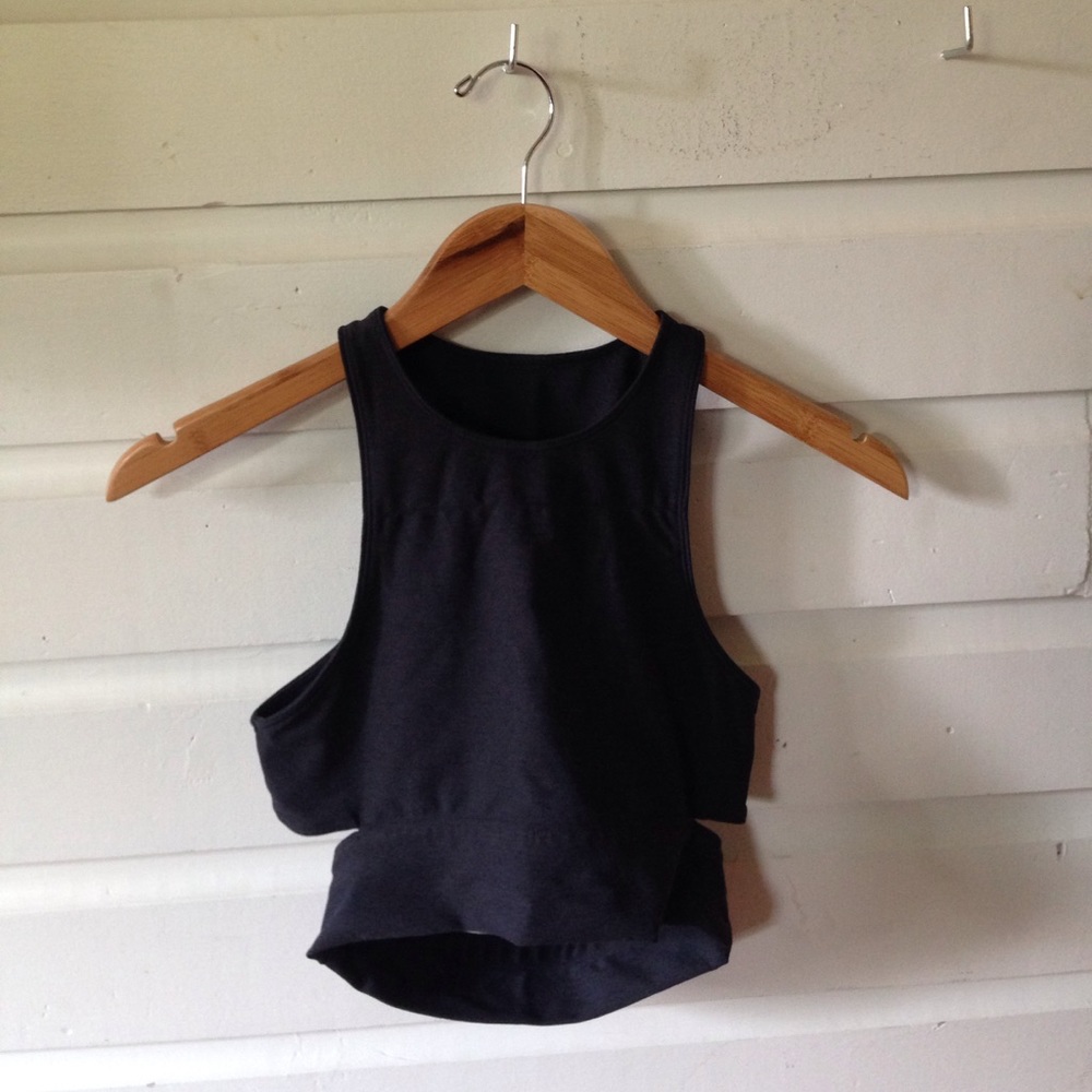 Outdoor voices slashback crop in charcoal