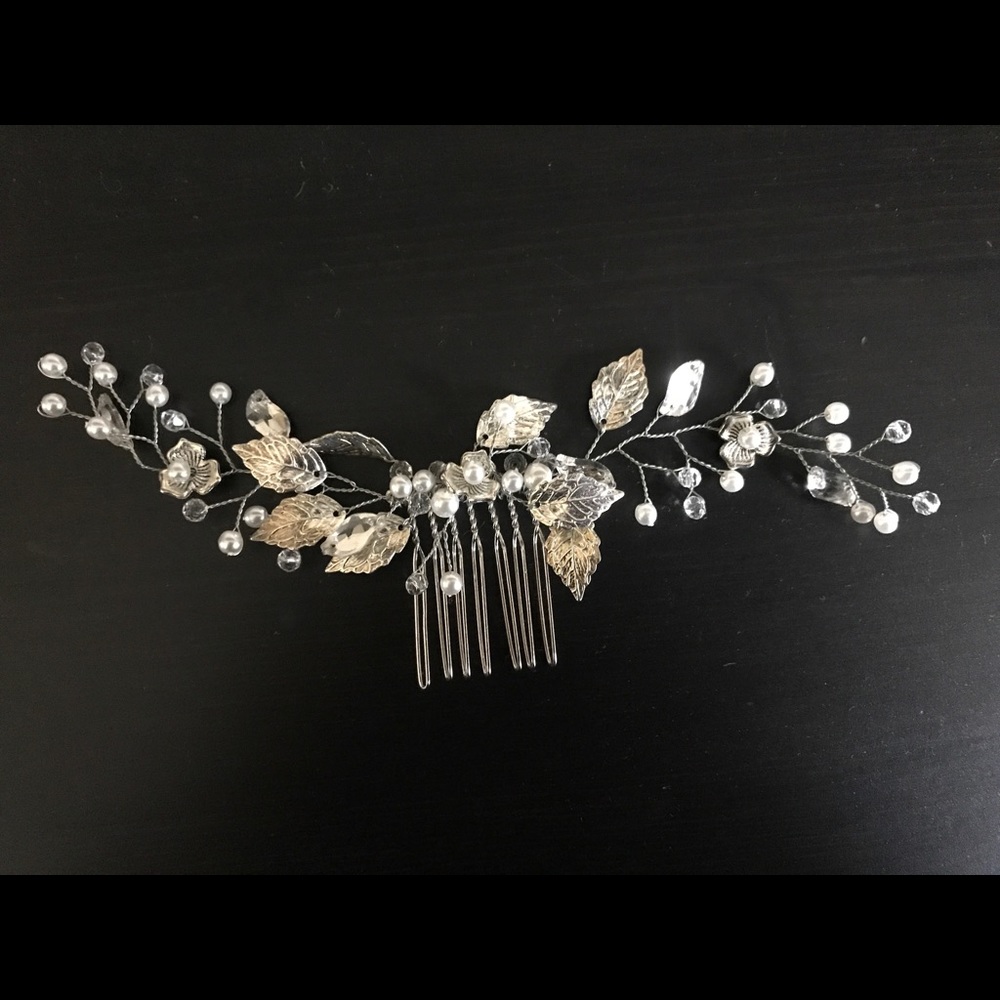 Bridal hair accessorie