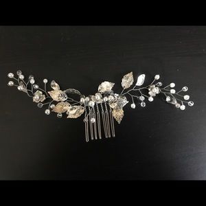 Bridal hair accessorie
