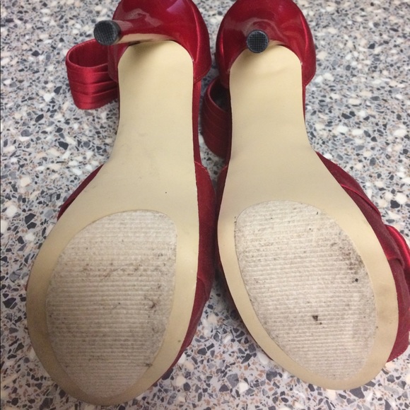 Red Bebe heels - Picture 3 of 6
