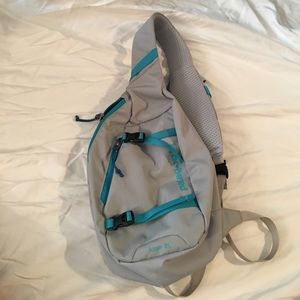 Patagonia Atom 8L One shoulder backpack