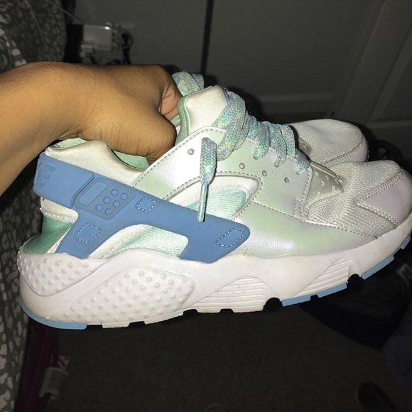 Nike Huaraches - Picture 1 of 1
