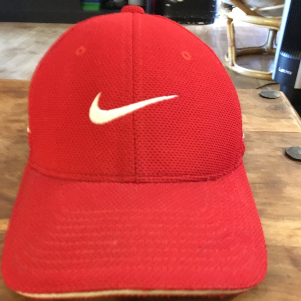 Nike fitted hat