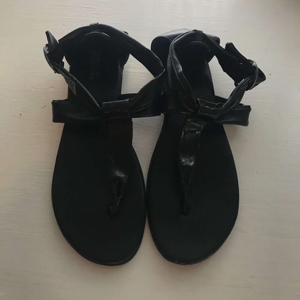 Black Kenneth Cole Reaction Sandals
