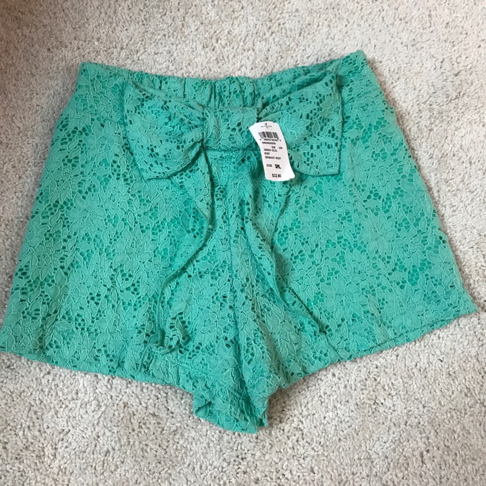 Shorts ! With bow ! 😍