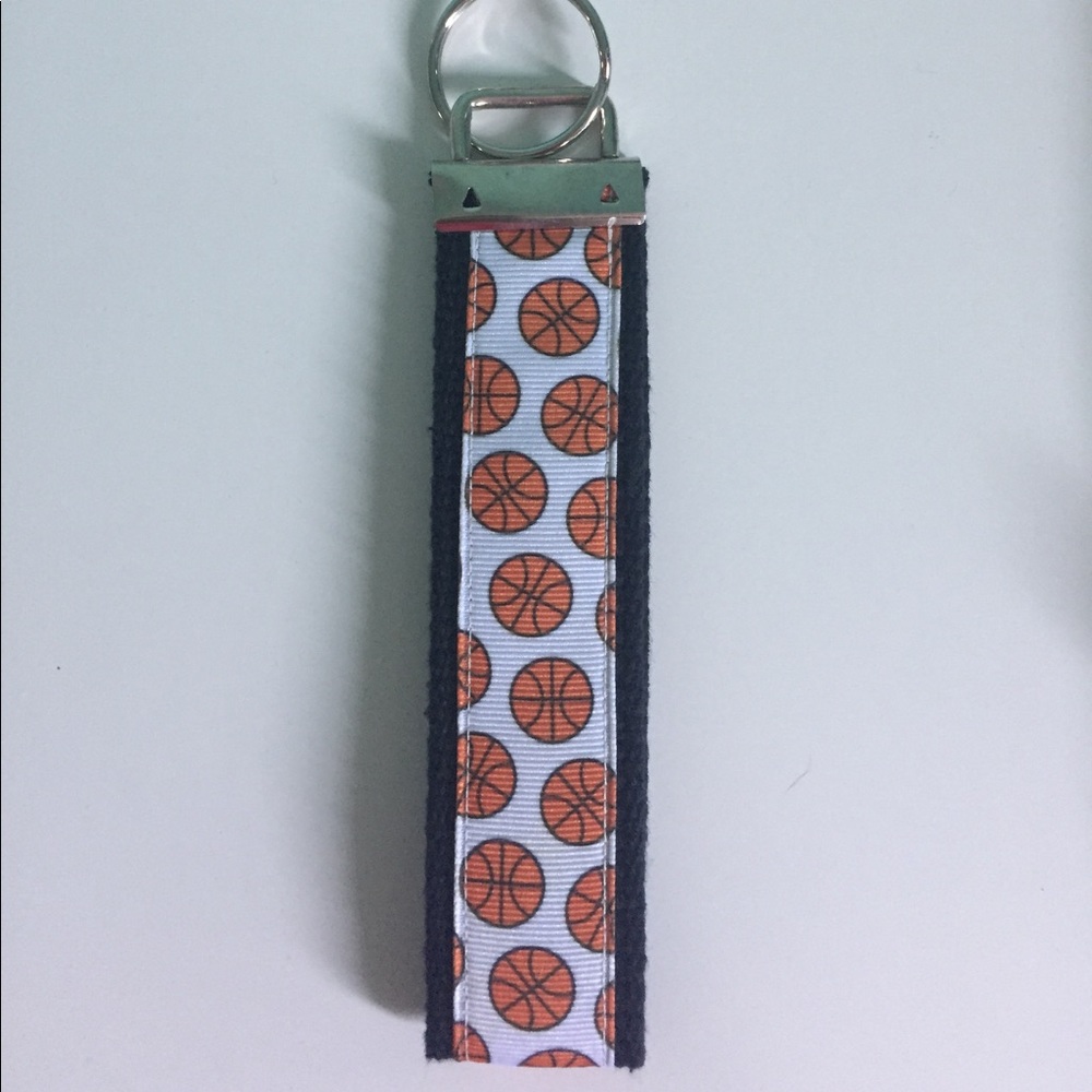 a brand new never used before key chain!!!
