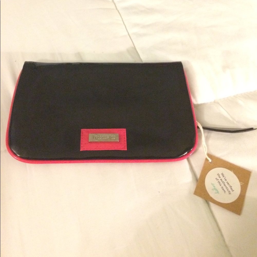 Authentic Treesje 9"x5" Black/red foldover clutch