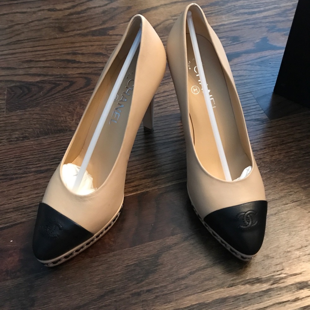 Chanel Cap Toe Chain Pumps
