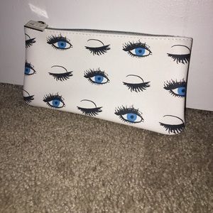 Rodan and Fields cosmetic bag.
