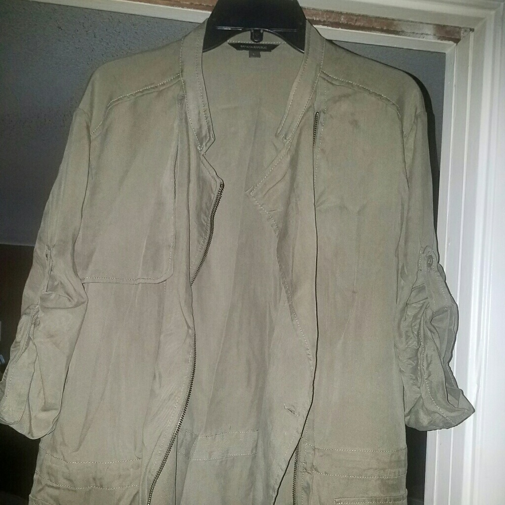 Banana Republic cargo jacket with zipper front