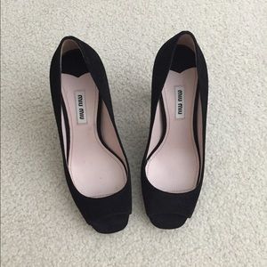 NEW in box Miu Miu Camoscio Donna heels in sz 36