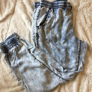 Mossimo jogger style soft jeans