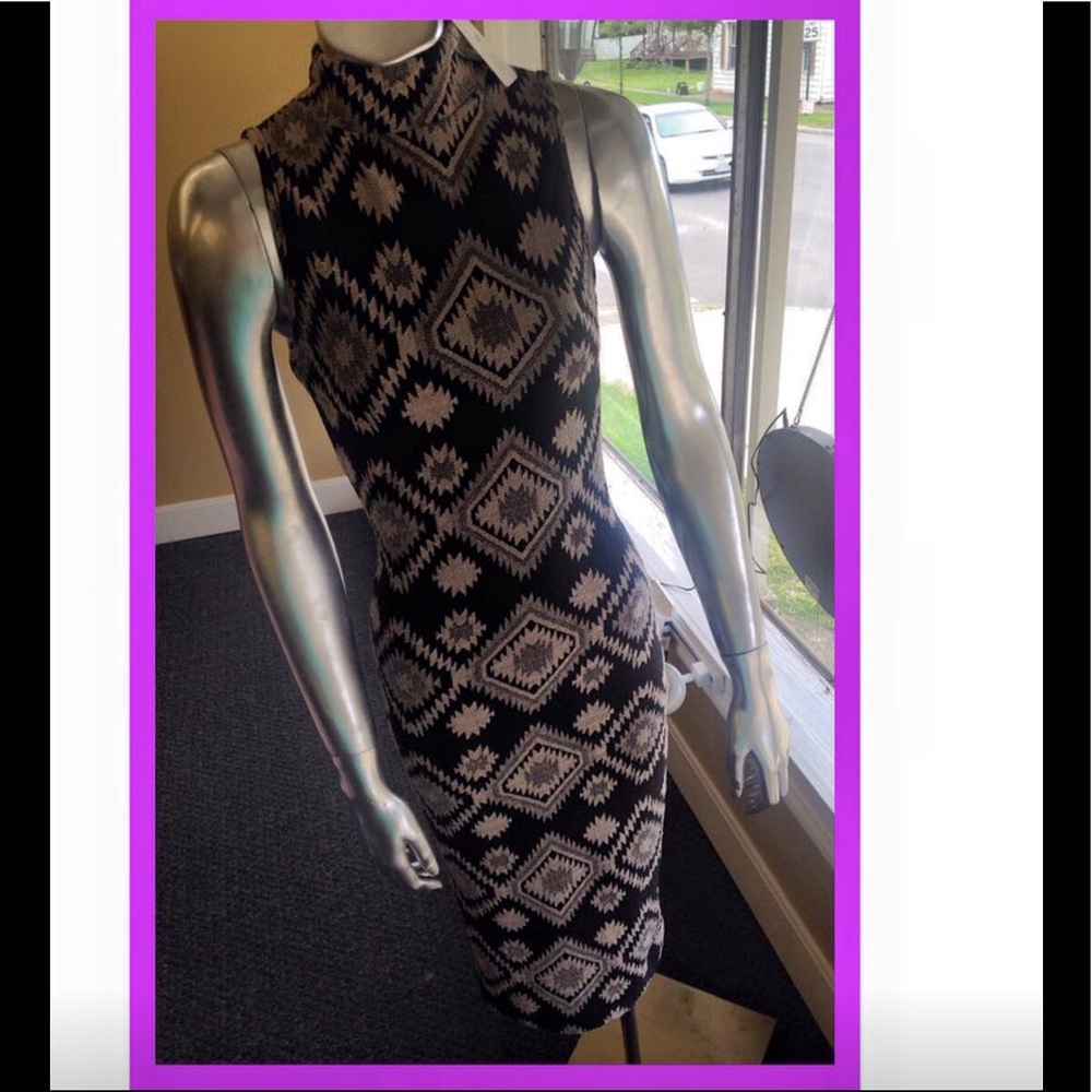 Body con turtle neck dress