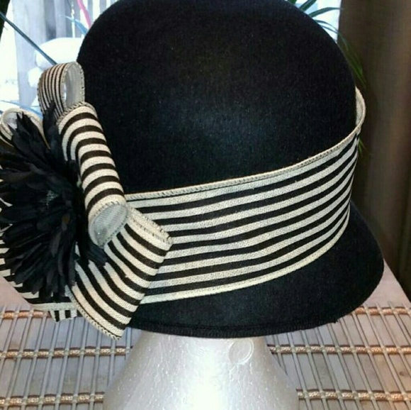 Hat - Picture 3 of 4