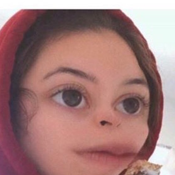 Meet your Posher, Isabella - Picture 1 of 1