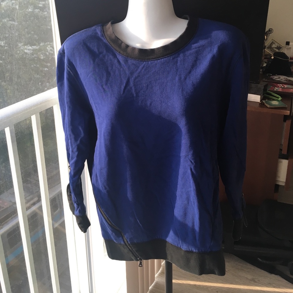 Sandro sweatshirt