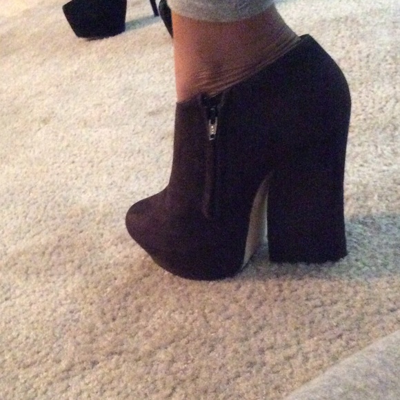 Cute heel wedges - Picture 3 of 3