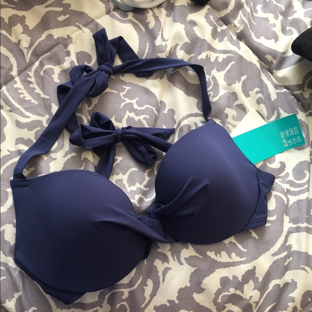 H&M BIKINI TOP NWT SHIPPING TOMORROW