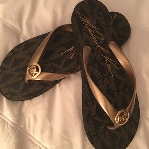 Michael Kors flats
