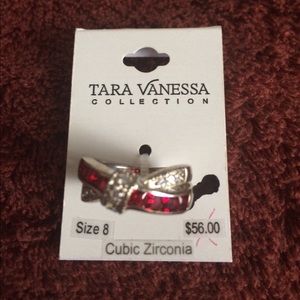 💰TARA VANESSA Collection Womens Ring - Size 8
