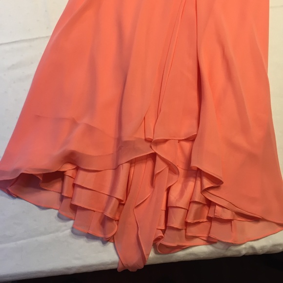 Elegant Coral Gown - Picture 4 of 8