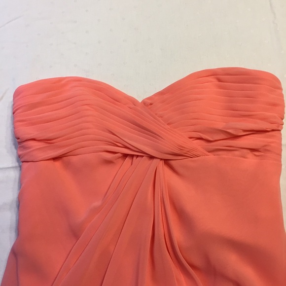 Elegant Coral Gown - Picture 5 of 8