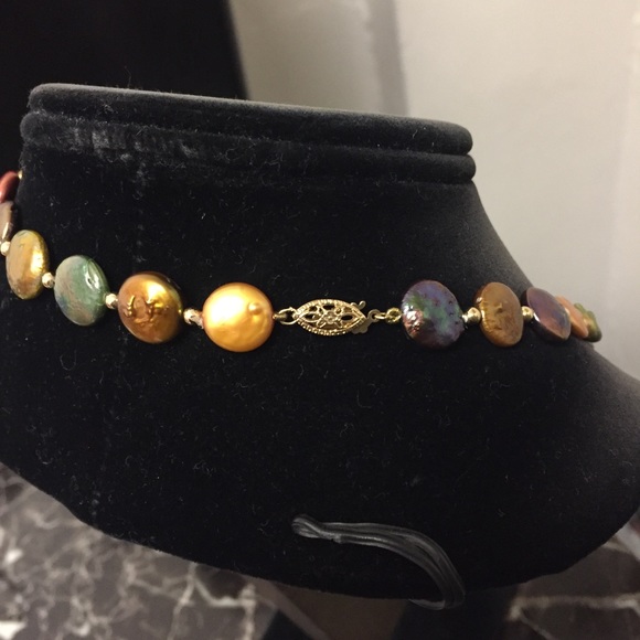 ✨RARE Dye Pearl Necklace & Bracelet Set✨ - Picture 3 of 8