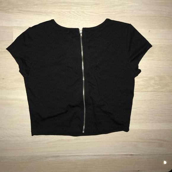 Crop top - Picture 3 of 3