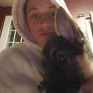 Meet your Posher, Ellis