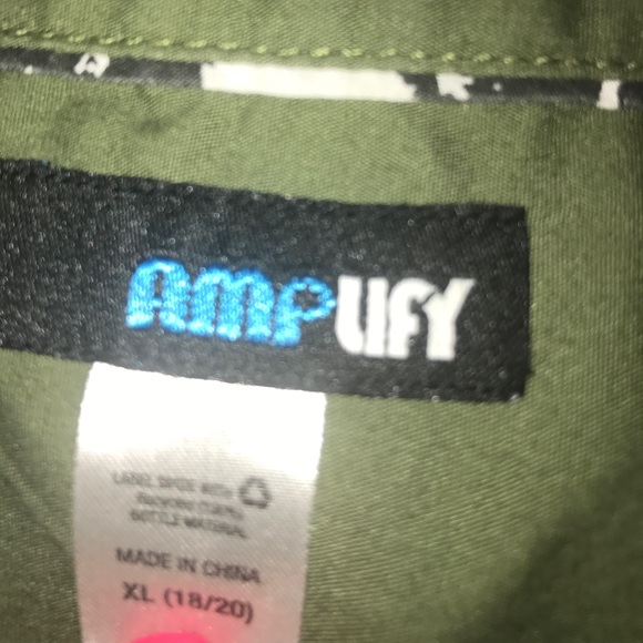 XL 18-20 Amplify button up shirt - Picture 3 of 4