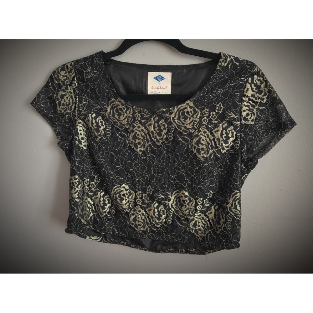 Rue 21 Wild Blue Cap Sleeve Lace Crop Top