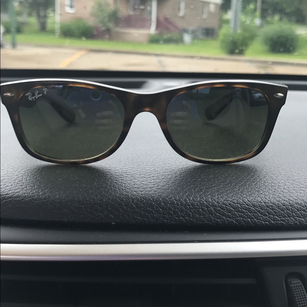 Polarized Rayban wayfarers