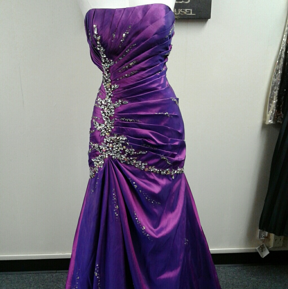 Gown, Prom