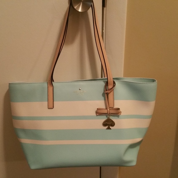 kate spade Handbags - Kate Spade tote purse