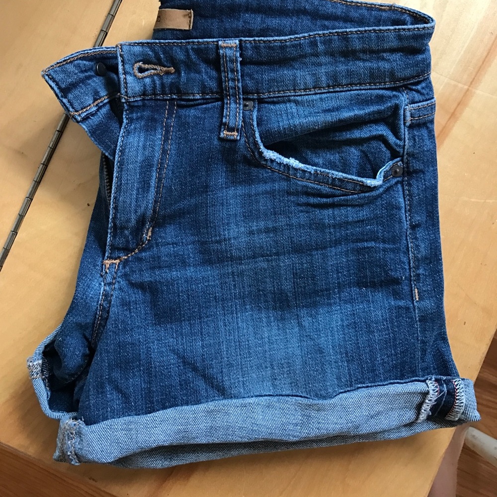 Joe’s Jean Shorts size 26