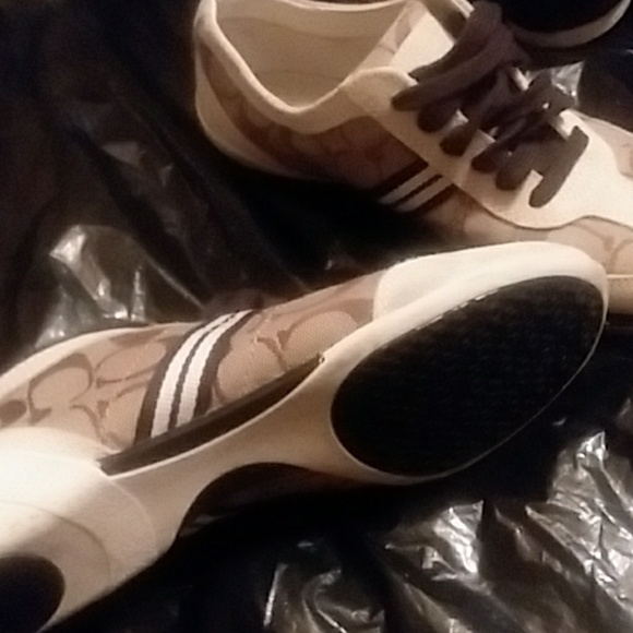Coach Shoes - 🎈🎈🎈🎈SALE 🎈🎈🎈COACH SNEAKERS